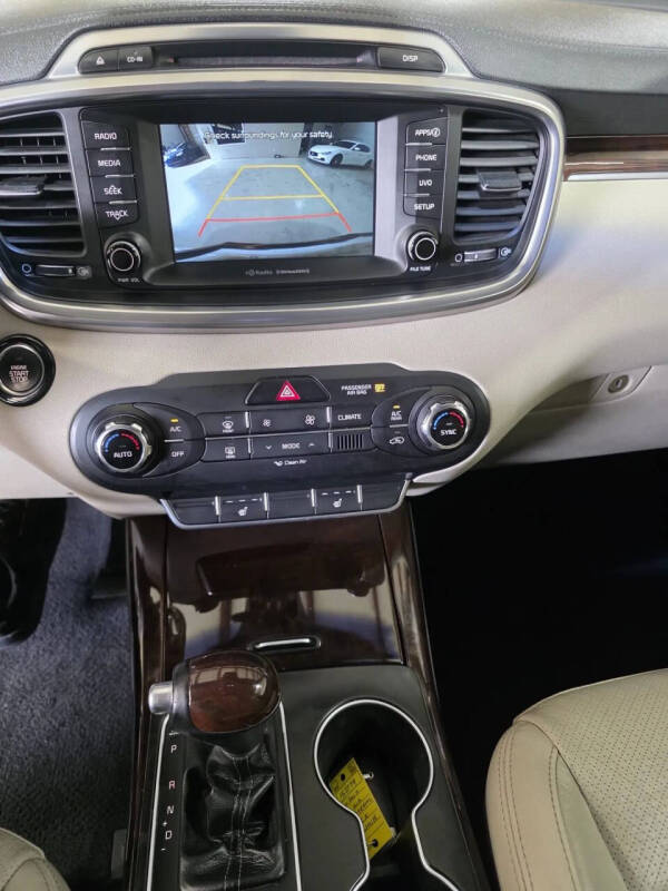 2017 Kia Sorento EX V6