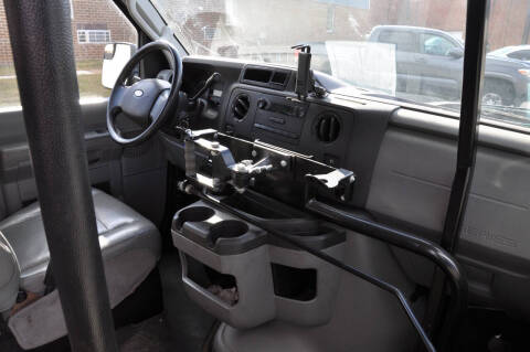 2014 Ford E-Series E-350 SD