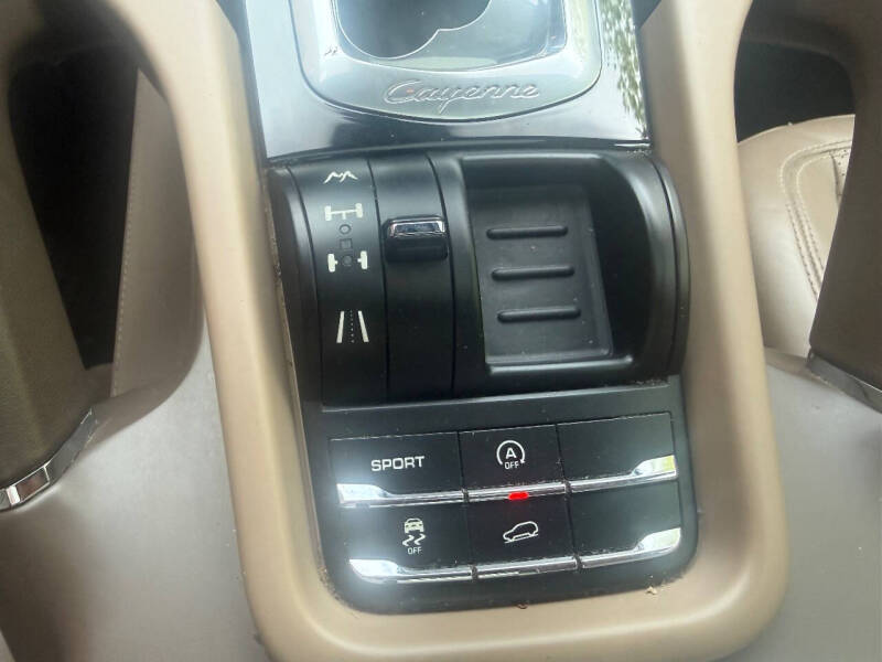 2012 Porsche Cayenne Tiptronic