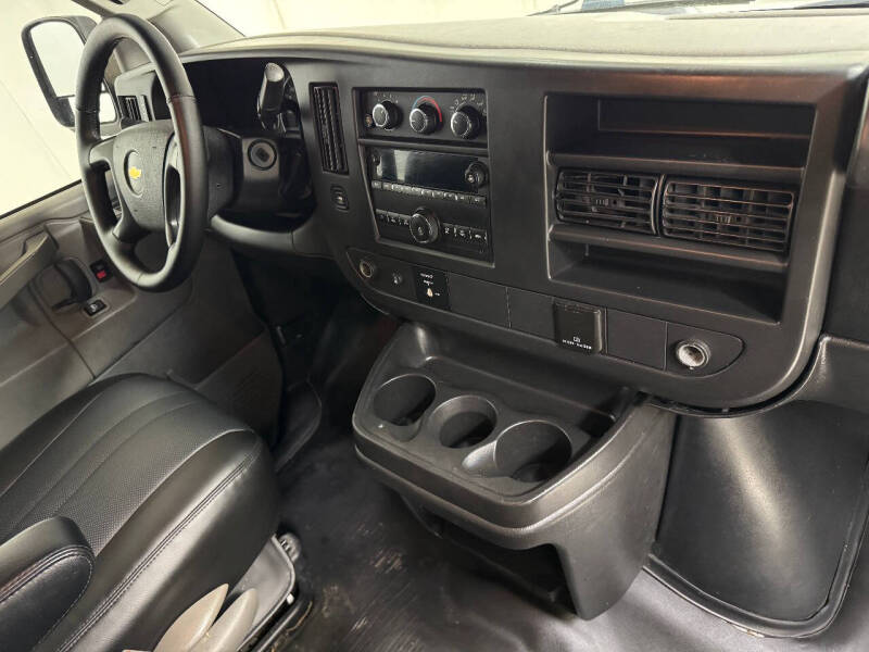 2016 Chevrolet Express 2500