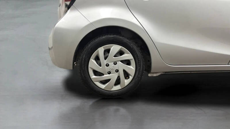 2015 Toyota Prius c One