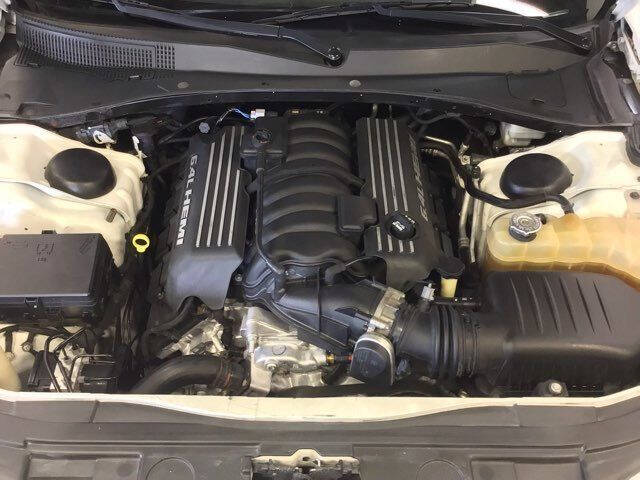 2012 Chrysler 300 SRT8