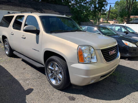 2010 GMC Yukon XL for sale at UNION AUTO SALES in Vauxhall NJ