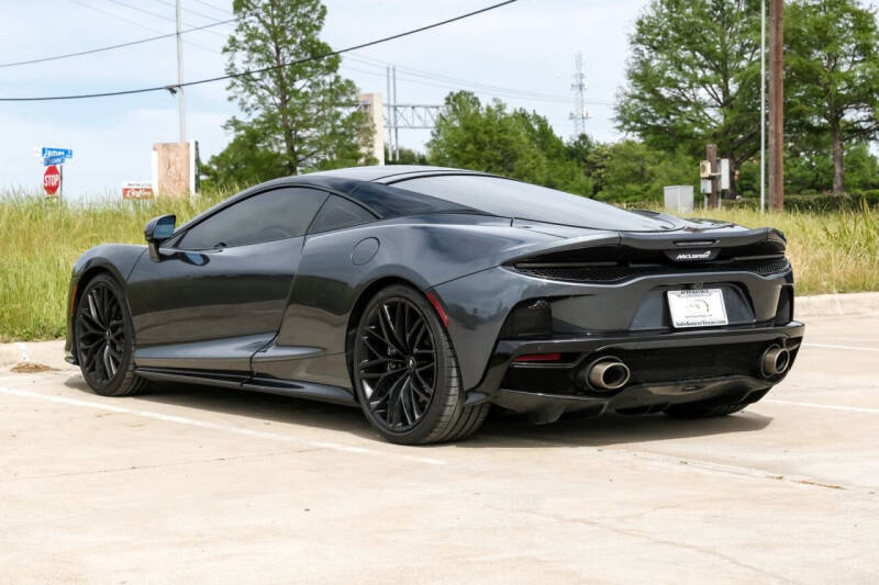 2021 McLaren GT