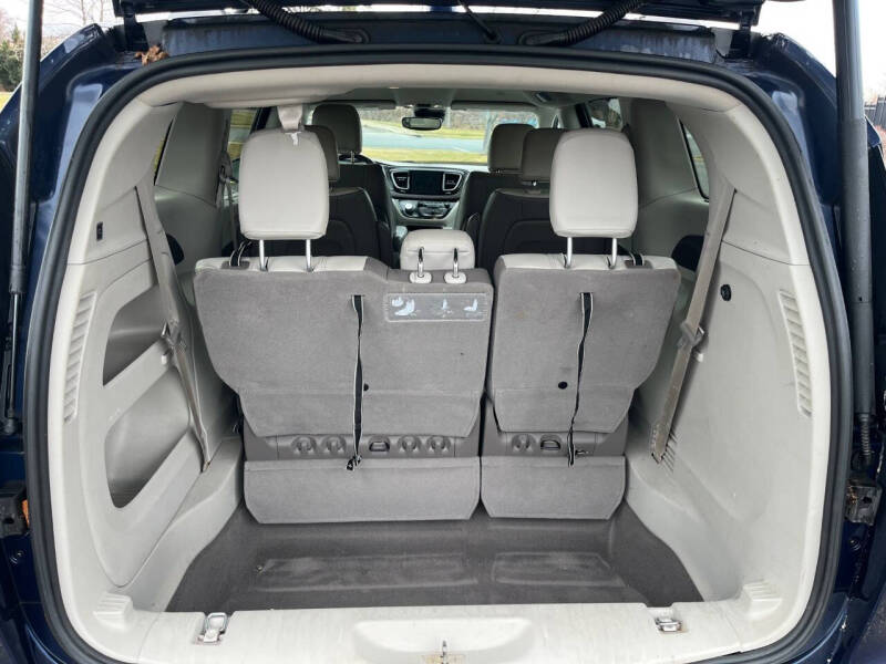 2019 Chrysler Pacifica Touring L