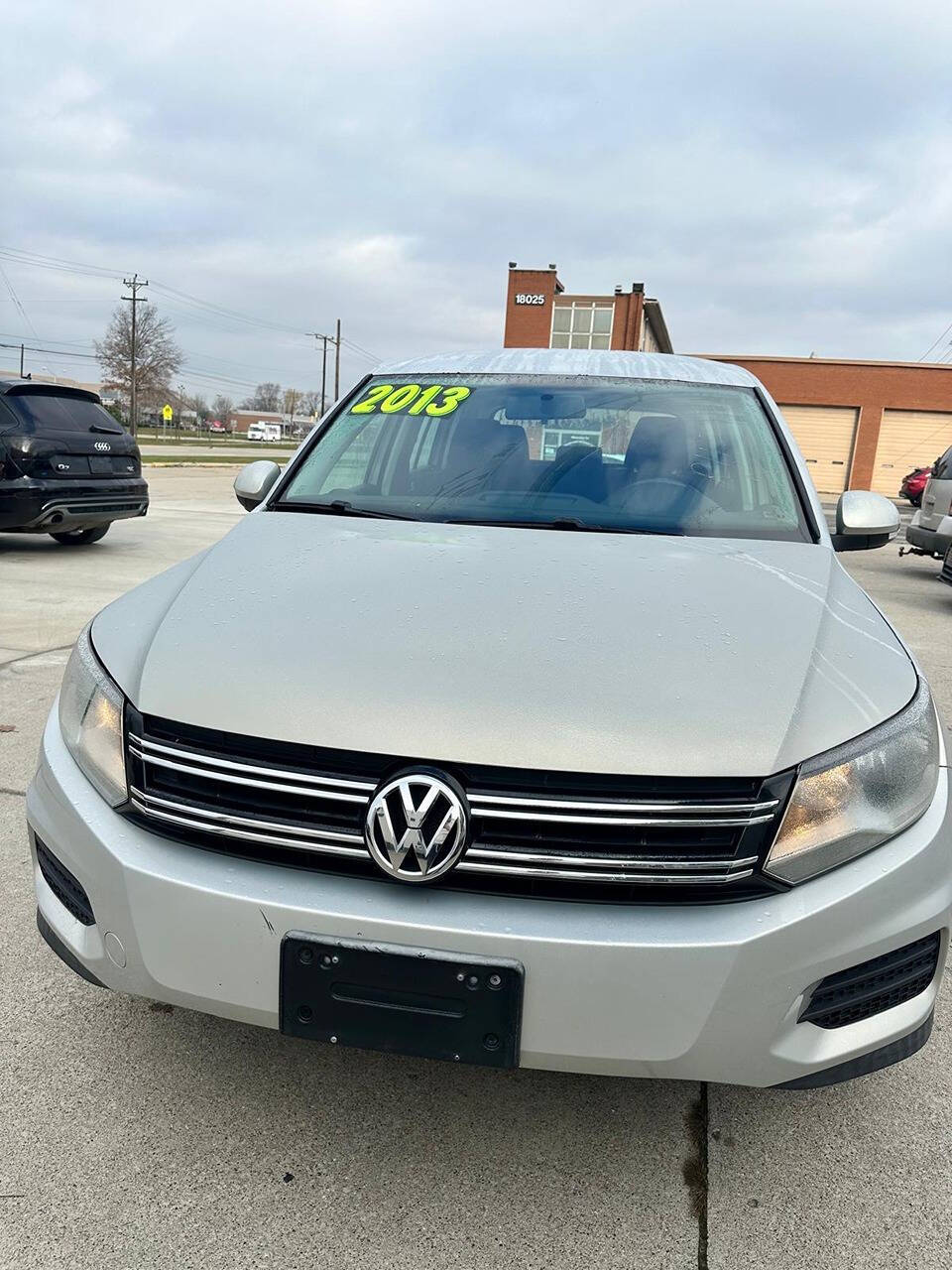 2013 Volkswagen Tiguan for sale at River Rides Auto Sale in Riverview, MI