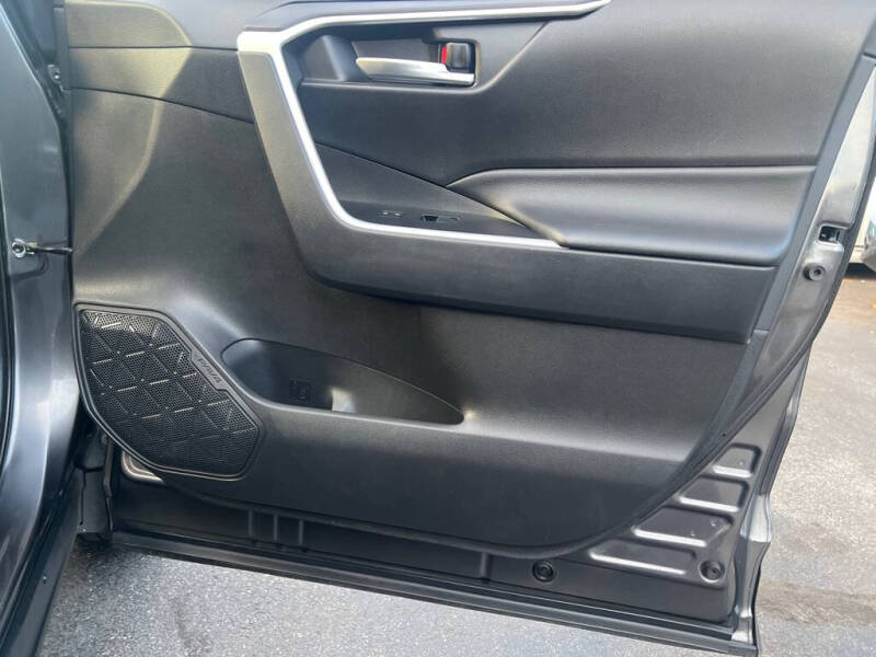 2021 Toyota RAV4 Hybrid XLE Premium