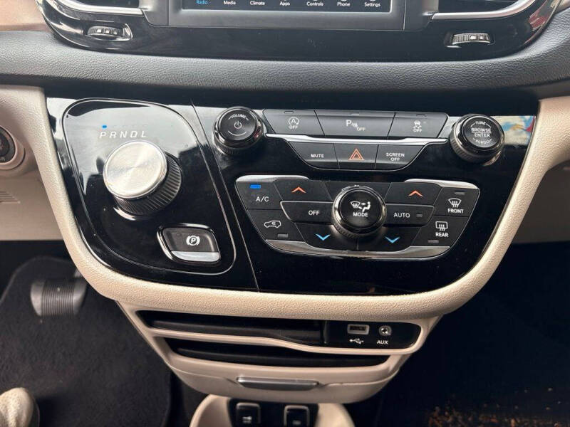 2019 Chrysler Pacifica Touring L