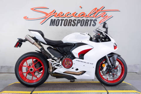 2022 Ducati Panigale V2