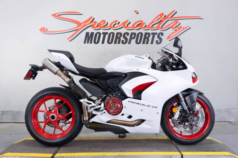 2022 Ducati Panigale V2