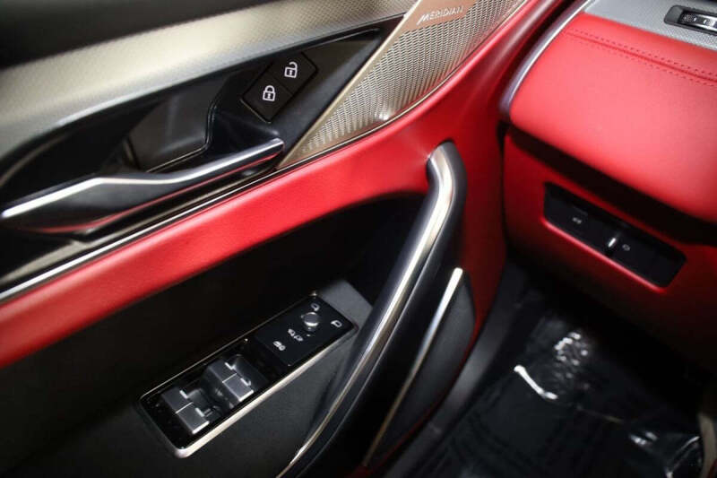 2024 Jaguar F-PACE SVR