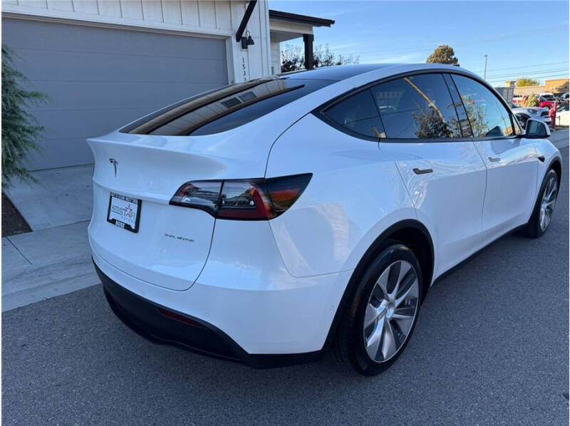 2020 Tesla Model Y Long Range