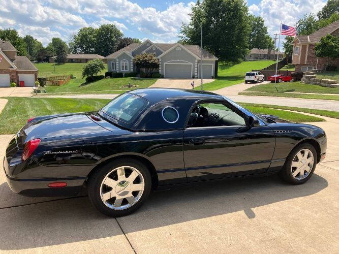 2002 Ford Thunderbird