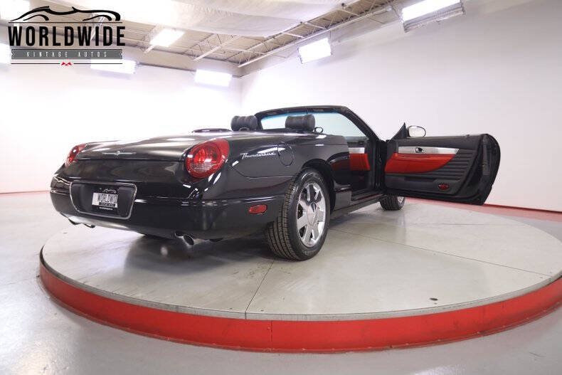 2002 Ford Thunderbird Deluxe