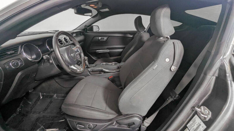 2015 Ford Mustang V6