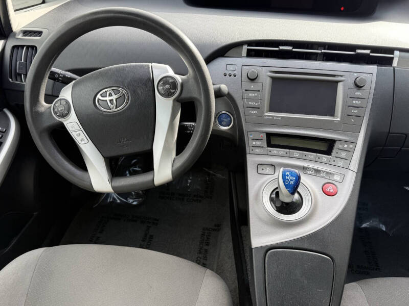 2013 Toyota Prius Plug-in Hybrid