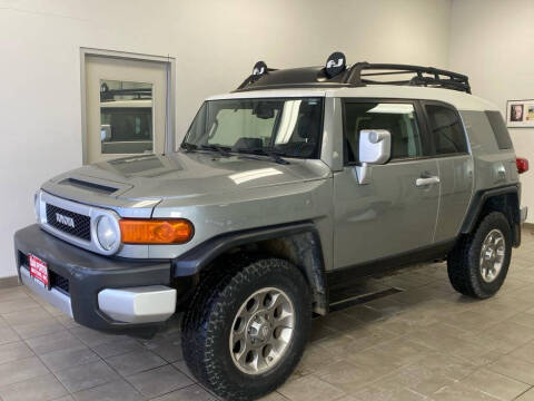 2012 Toyota FJ Cruiser for sale at DAN PORTER MOTORS in Dickinson ND