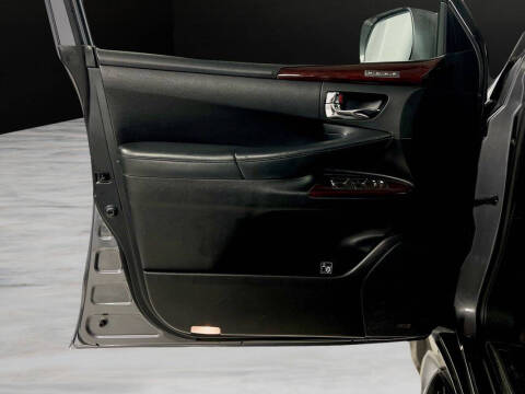 2015 Lexus LX 570