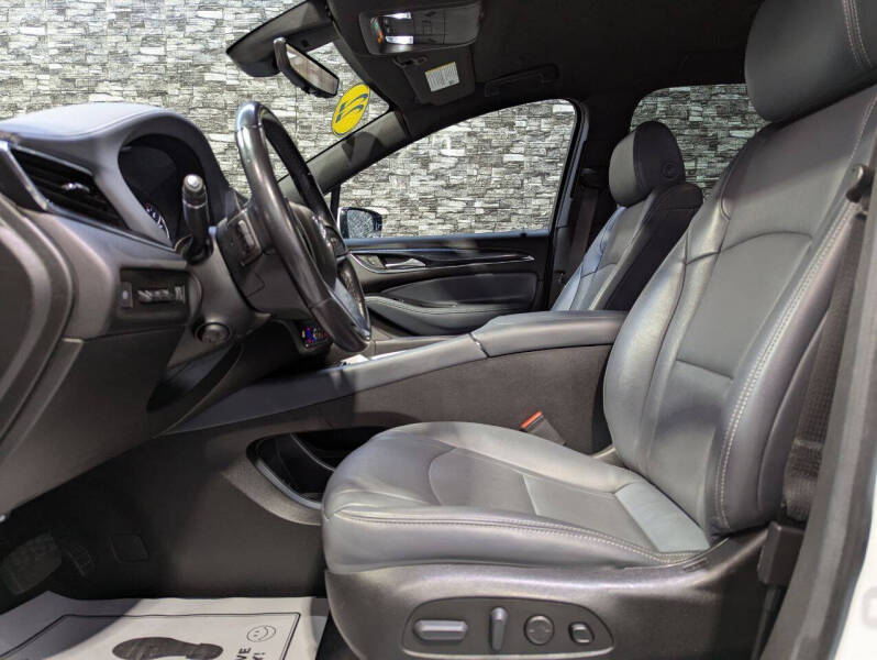 2022 Buick Enclave Premium