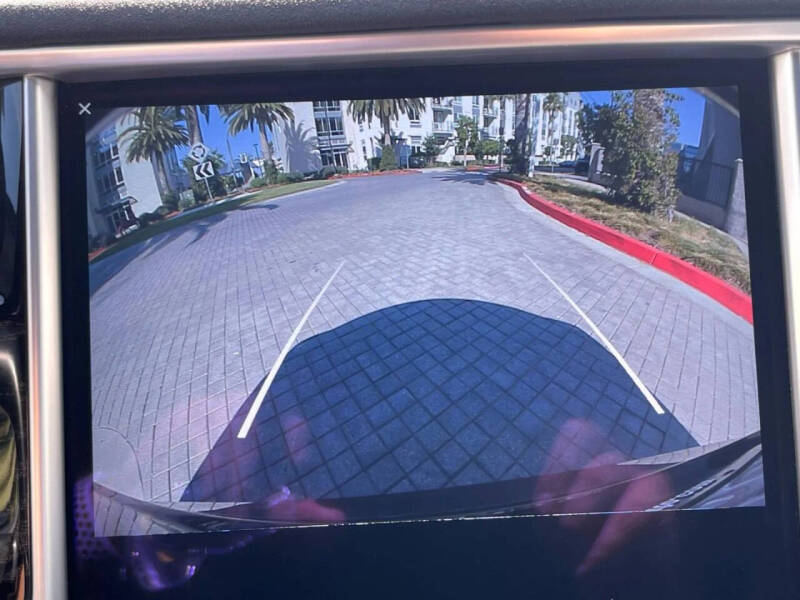2017 Tesla Model S 75