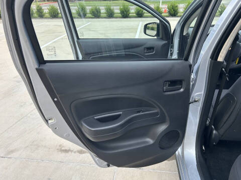 2018 Mitsubishi Mirage ES