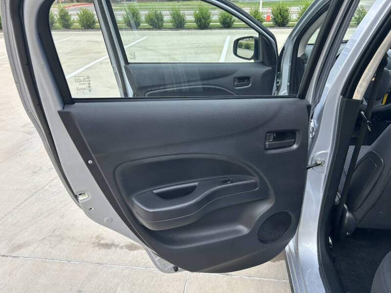2018 Mitsubishi Mirage ES