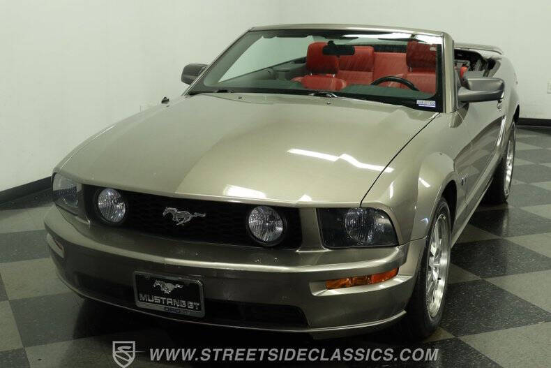 2005 Ford Mustang