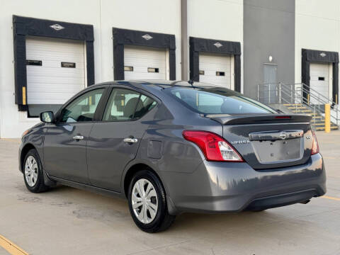 2019 Nissan Versa SV