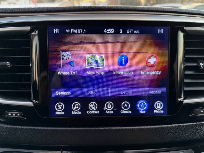 2017 Chrysler Pacifica Touring-L Plus