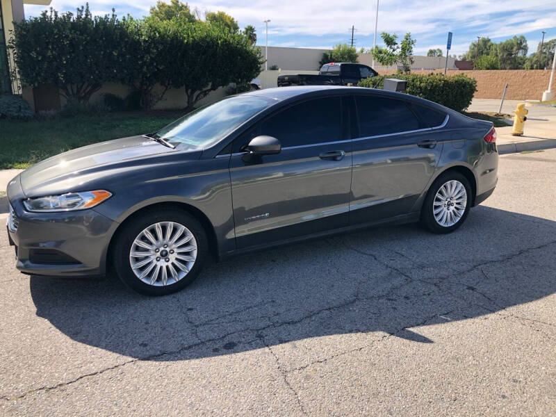 2016 Ford Fusion Hybrid for sale at C & C Auto Sales in Colton CA