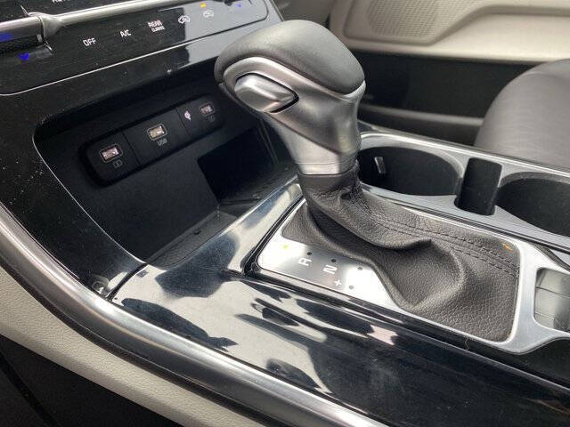 2022 Kia Carnival EX