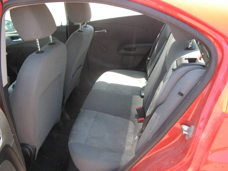2013 Chevrolet Sonic LS Auto