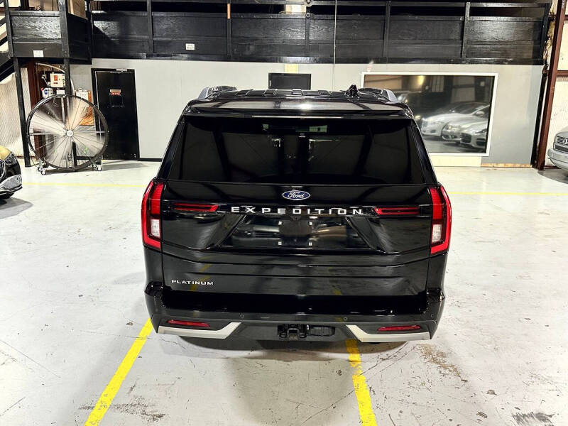 2025 Ford Expedition Platinum