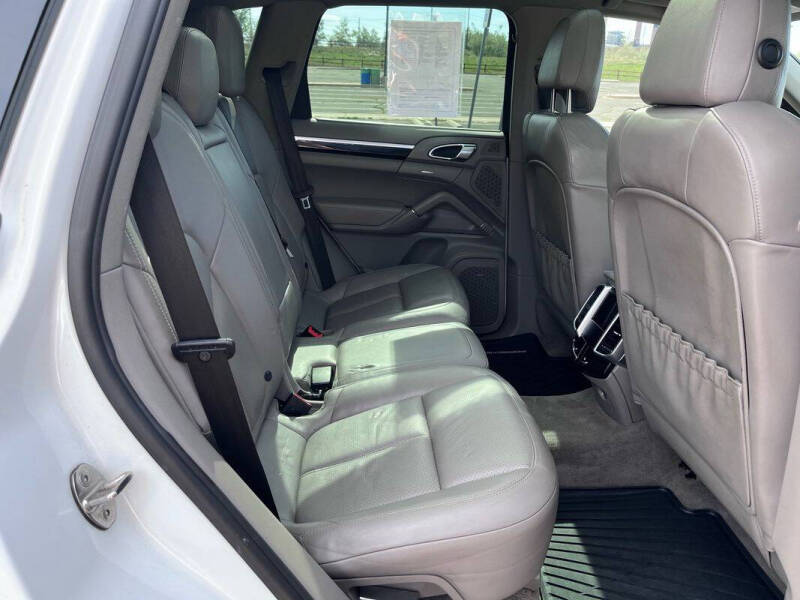 2013 Porsche Cayenne S