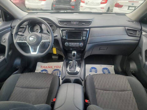 2020 Nissan Rogue SV