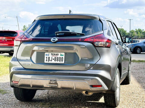 2021 Nissan Kicks S