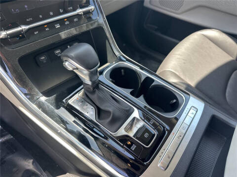 2024 Kia Carnival EX