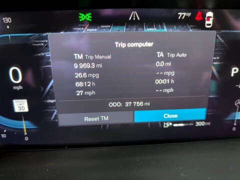 2023 Volvo XC60 B5 Plus Dark Theme