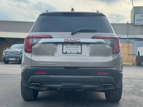 2023 GMC Acadia AT4