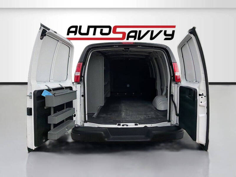 2025 GMC Savana 2500