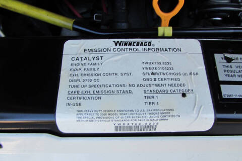 2001 Winnebago Rialta