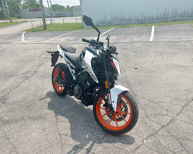 2022 KTM DUKE 200