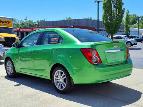 2015 Chevrolet Sonic LT Auto