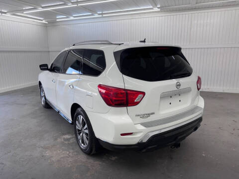 2017 Nissan Pathfinder