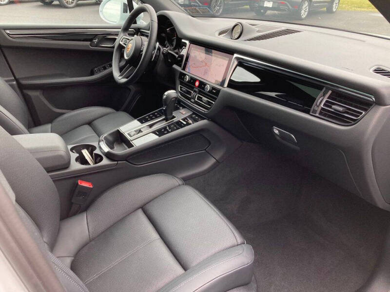 2024 Porsche Macan
