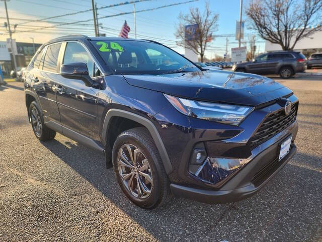 2024 Toyota RAV4 Hybrid XLE Premium