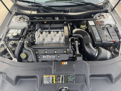 2002 Lincoln Continental