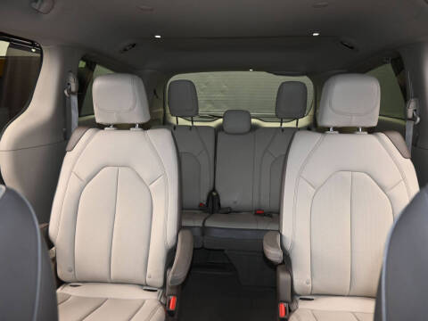 2020 Chrysler Voyager LXi