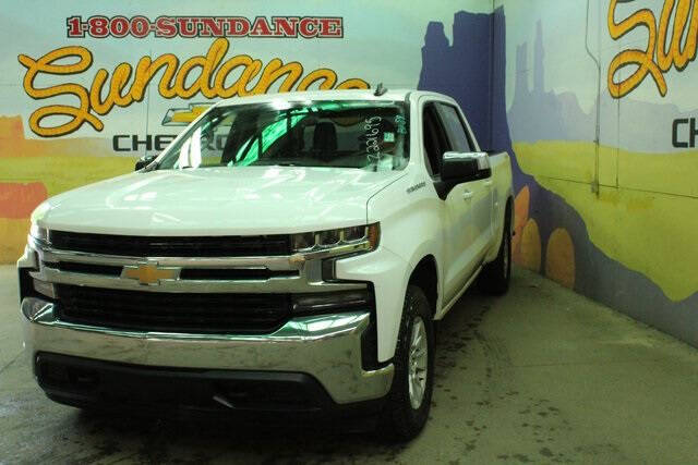 Used 2020 Chevrolet Silverado 1500 LT with VIN 1GCUYDED6LZ221695 for sale in Grand Ledge, MI