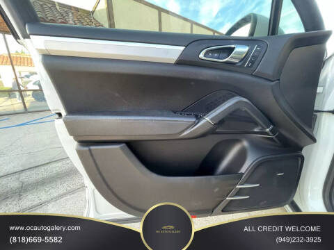 2013 Porsche Cayenne GTS